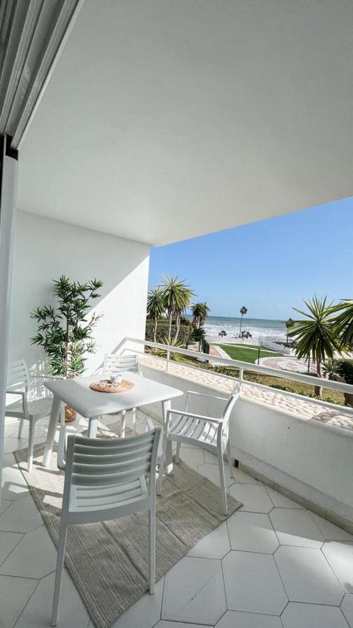 Miraflores Beach - Sea Front - Luxury Apartman Mijas Kültér fotó
