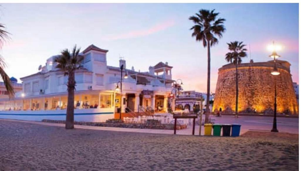 Miraflores Beach - Sea Front - Luxury Apartman Mijas Kültér fotó